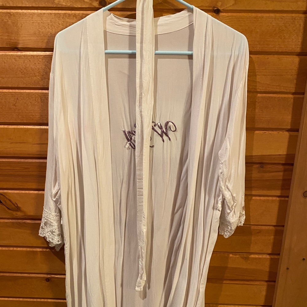 S/M white cotton lace robe with wrap for tying. WIFEY on back in a deep purple.